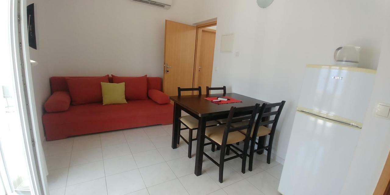 Apartments Rica Омиш Экстерьер фото